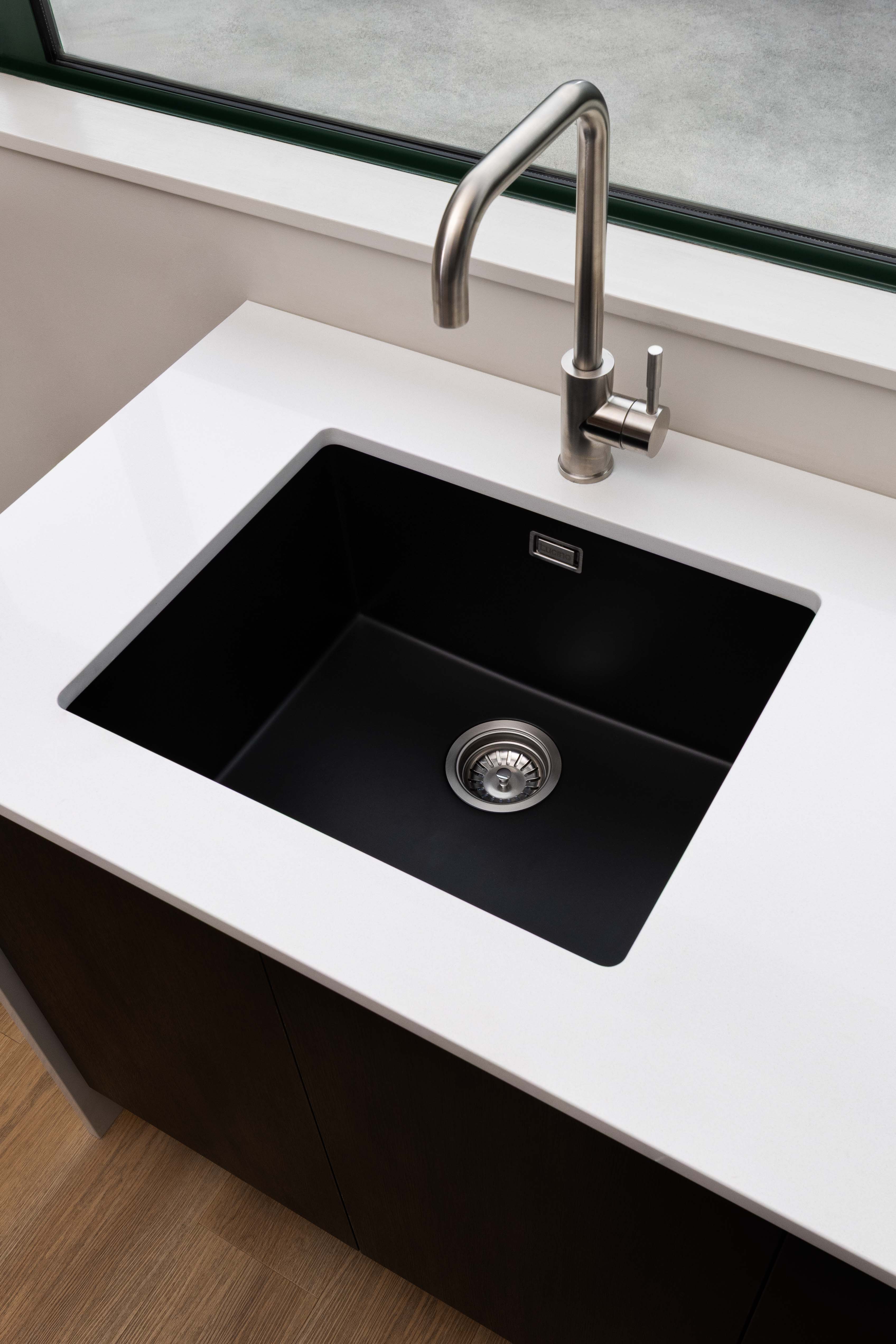 Opuha 450 (Black Granite)